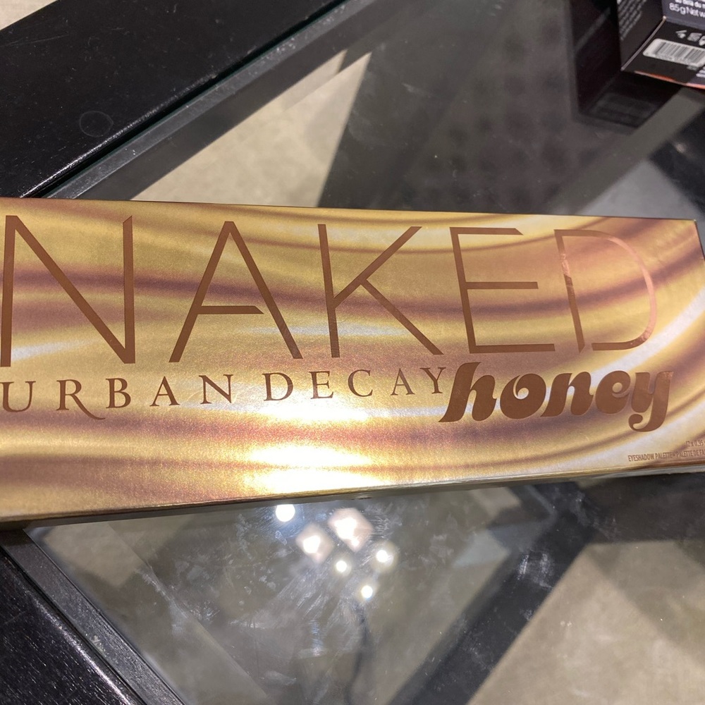 Urban decay naked eye shadow palette 🎨
